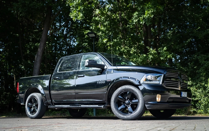 Dodge RAM cena 92000 przebieg: 195000, rok produkcji 2013 z Warszawa małe 137